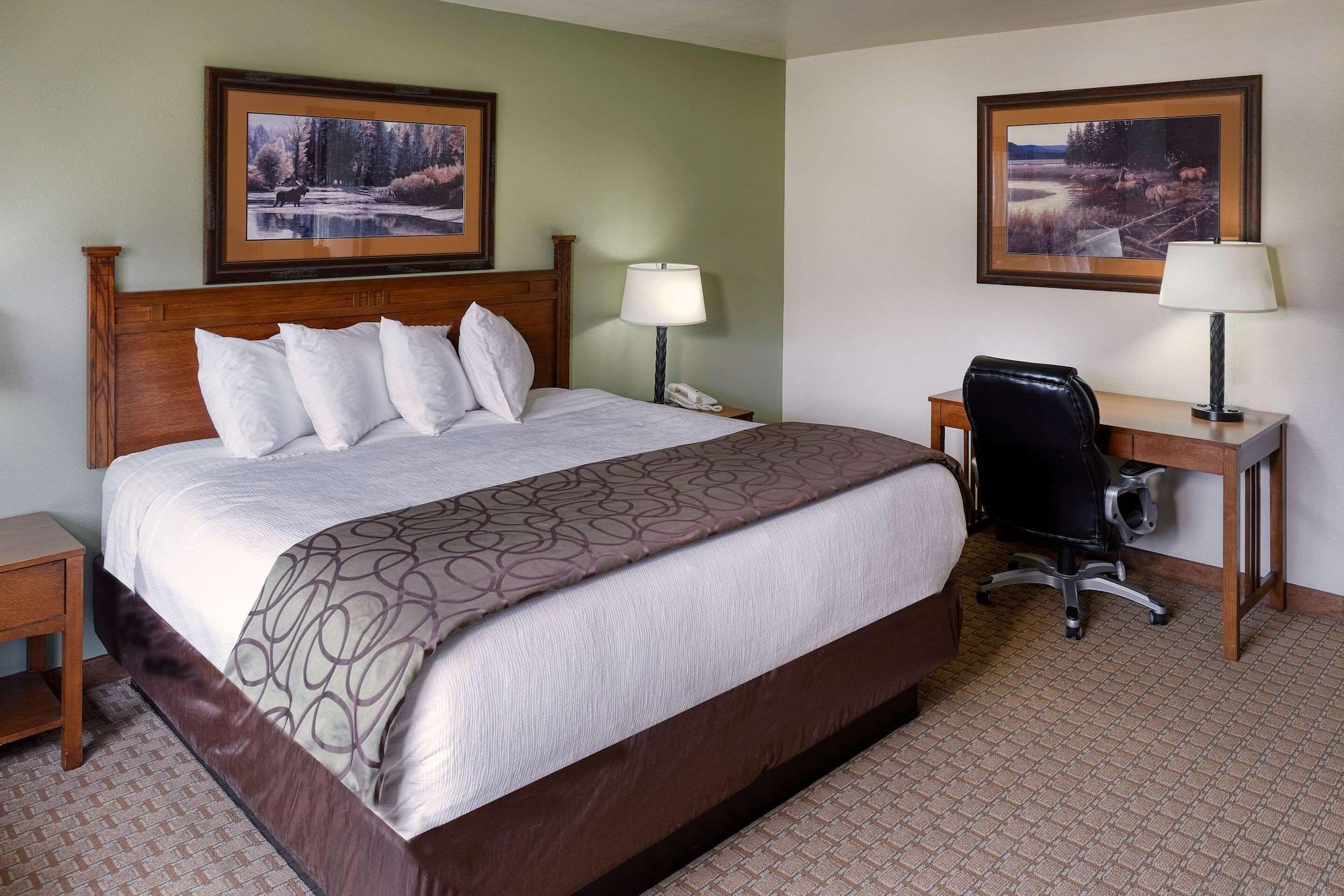 The Ridgeline Hotel At Yellowstone, Ascend Hotel Collection Gardiner Exteriör bild