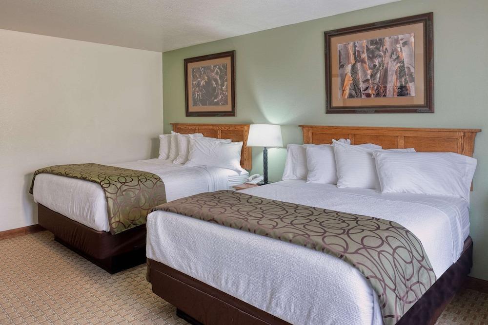 The Ridgeline Hotel At Yellowstone, Ascend Hotel Collection Gardiner Exteriör bild