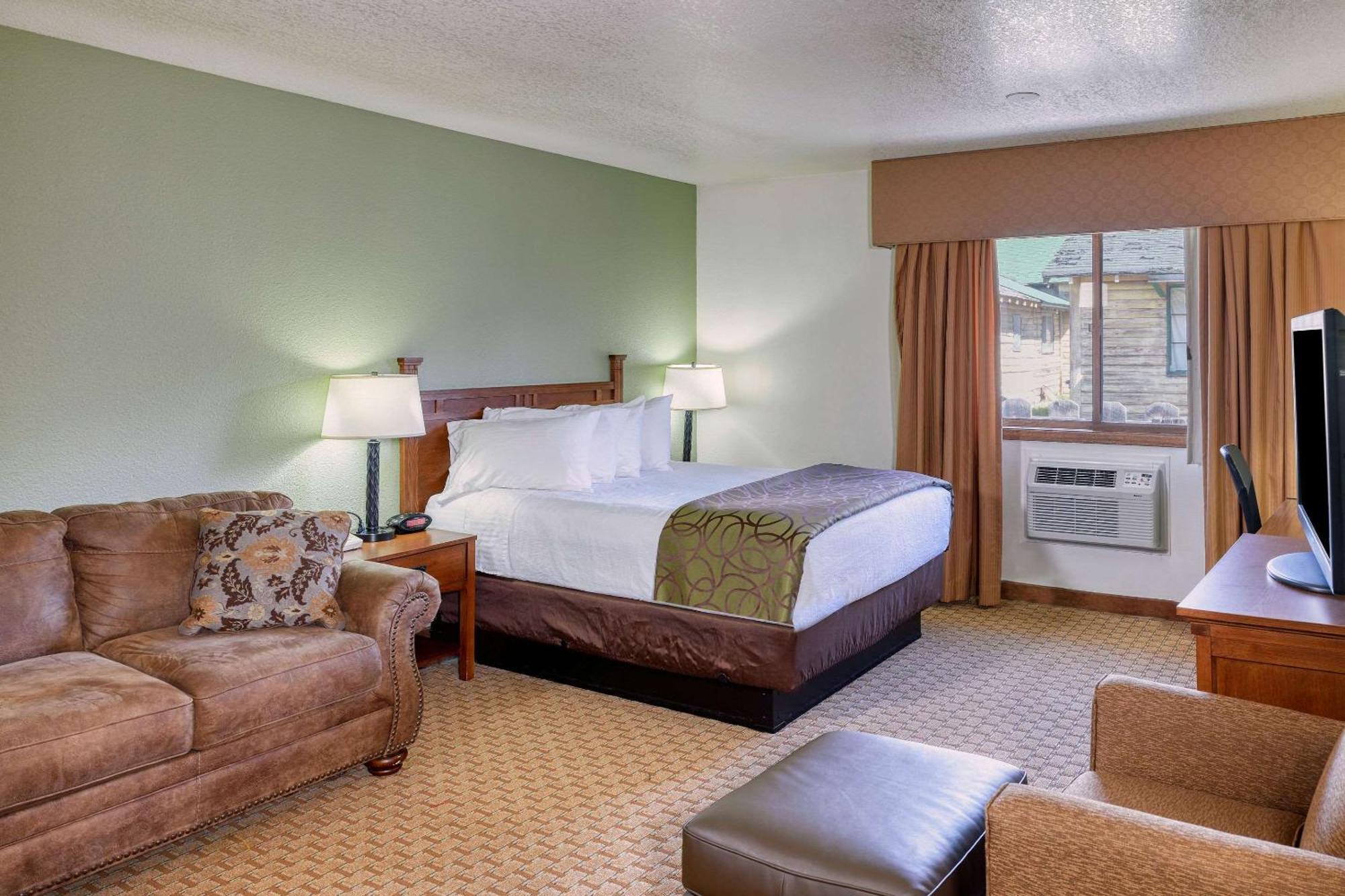The Ridgeline Hotel At Yellowstone, Ascend Hotel Collection Gardiner Exteriör bild