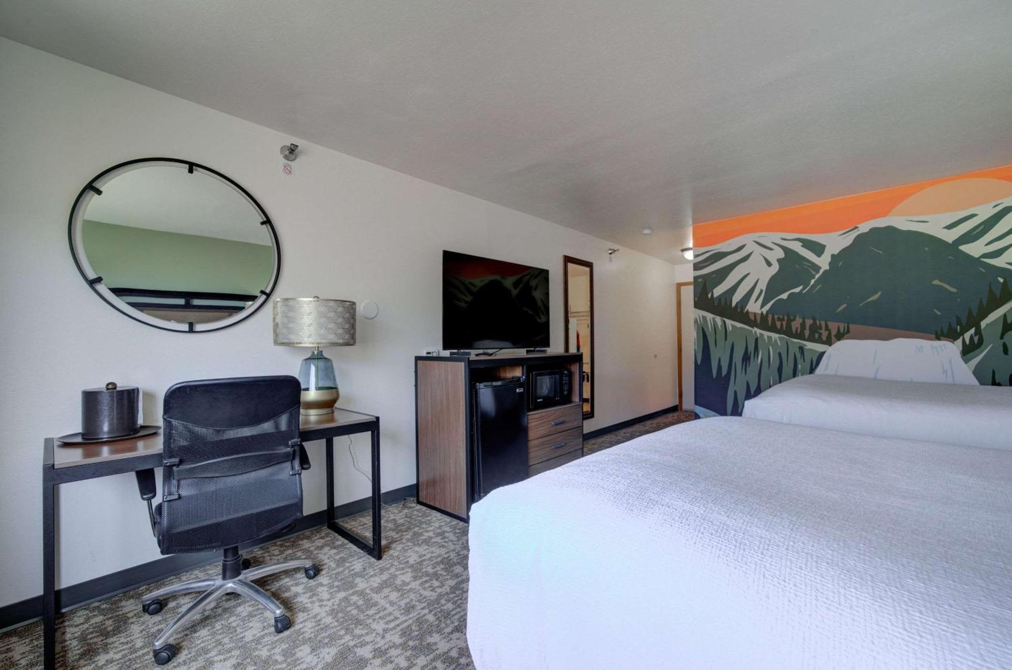 The Ridgeline Hotel At Yellowstone, Ascend Hotel Collection Gardiner Exteriör bild
